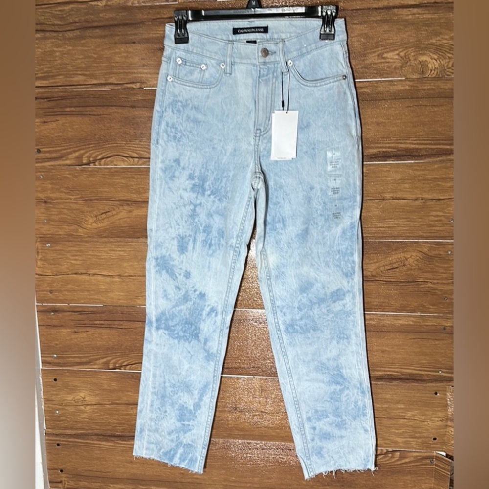 Calvin Klein Jeans Women’s high rise straight jeans size 25 New with  Tags